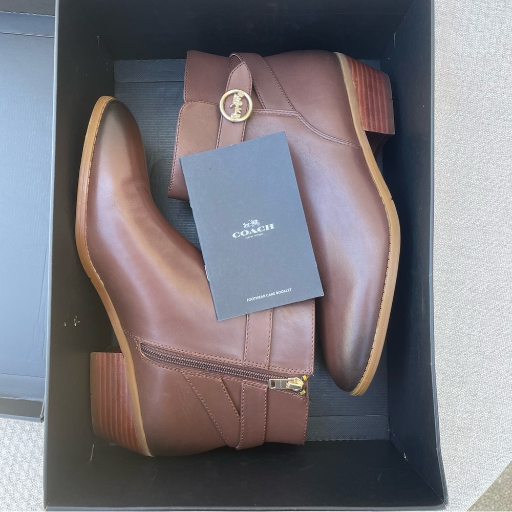 NWT Coach Debi Leather Bootie Walnut 10 - Picture 3 of 6